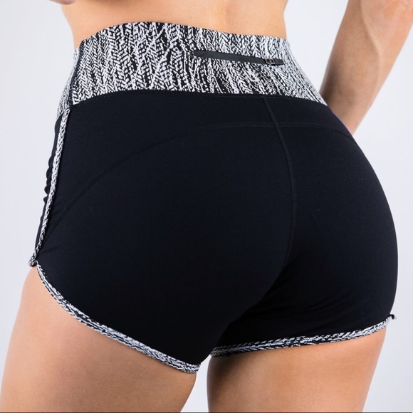 Buffbunny Collection Pants - Buffbunny Jacquard shorts
